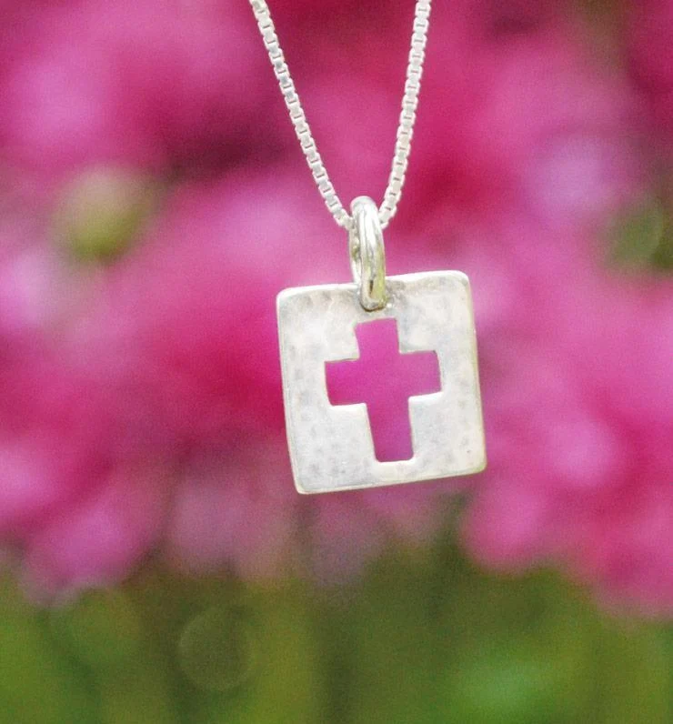 Women's Sterling Silver Cut-Out Cross Charm Necklace